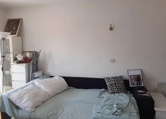 Greatly Located/Parking/Balcony/2 Bathrooms