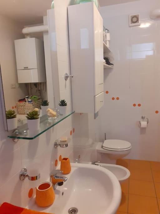 Apartman Greatly Located/parking/balcony/2 Bathrooms
